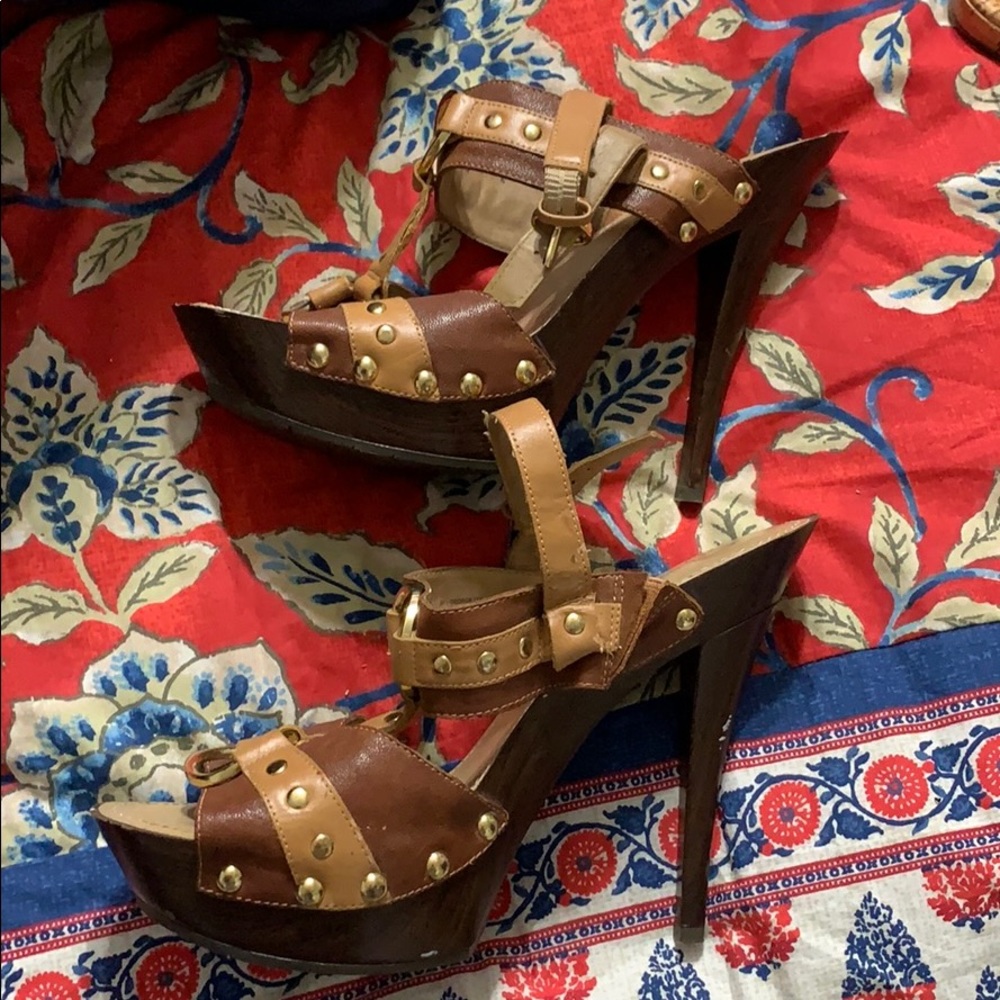 Jessica Simpson heels - Picture 2 of 2